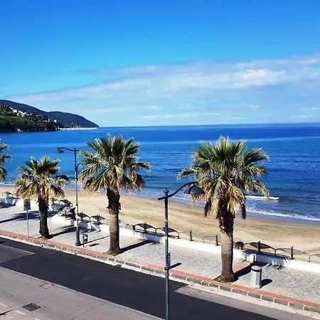Konukevi Casa Vacanze Blu Oceano
